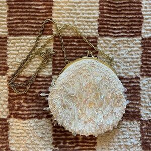 Vintage 80s 90s Iridescent Beaded Sequin Whitw Gold Kiss Lock Evening Bag Purse